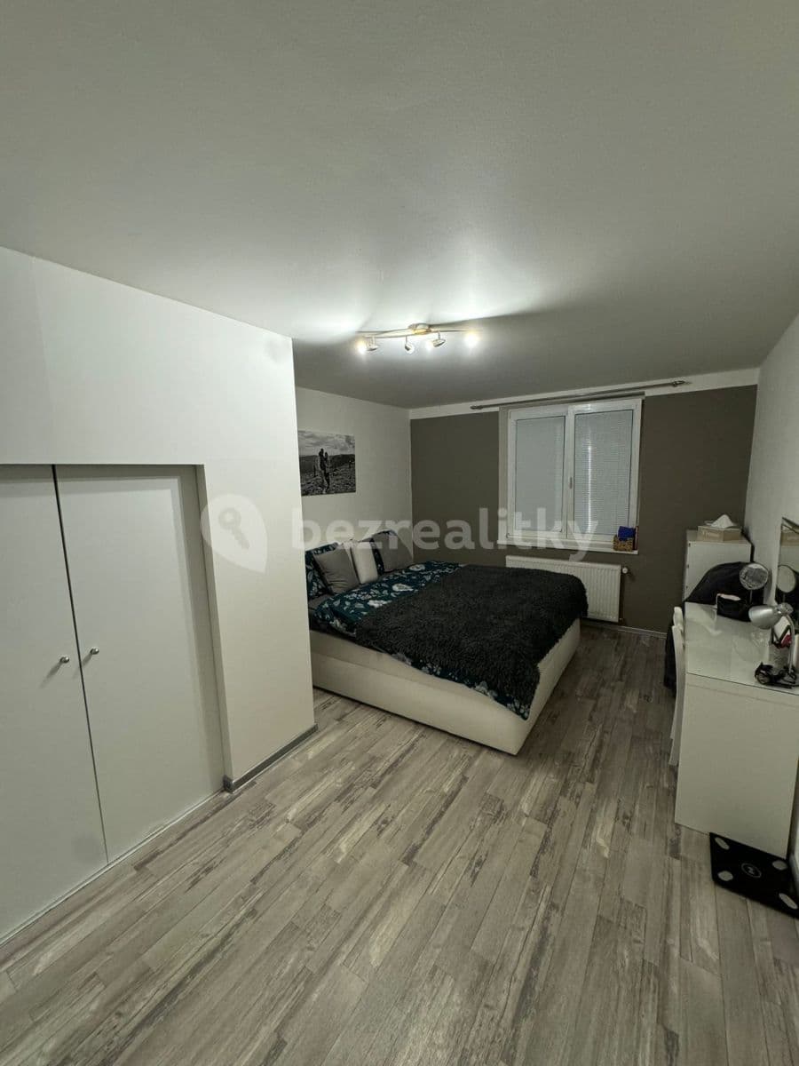 2 bedroom with open-plan kitchen flat to rent, 78 m², Legionářů, Příbram, Středočeský Region 2 bedroom with open-plan kitchen flat to rent, 78 m², Legionářů, Příbram, Středočeský Region