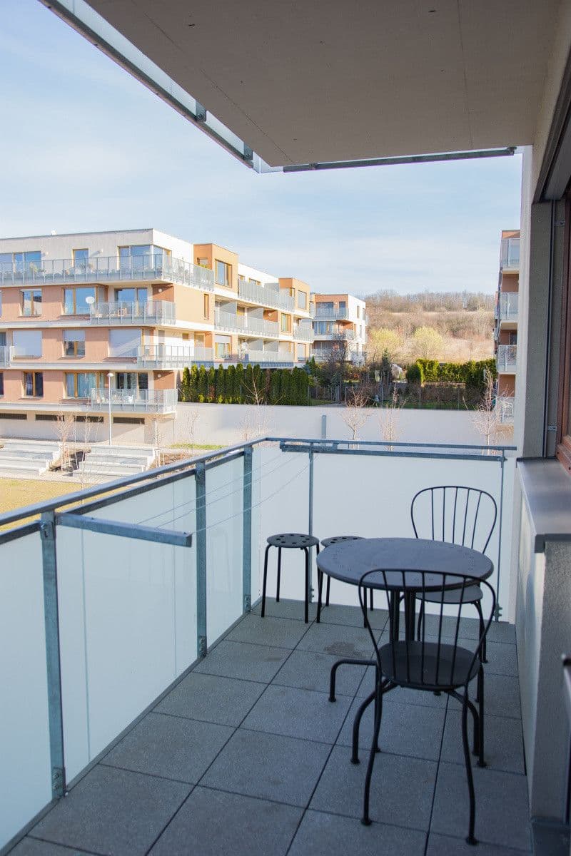flat to rent, 39 m², Pod Stolovou Horou, Prague, Prague flat to rent, 39 m², Pod Stolovou Horou, Prague, Prague