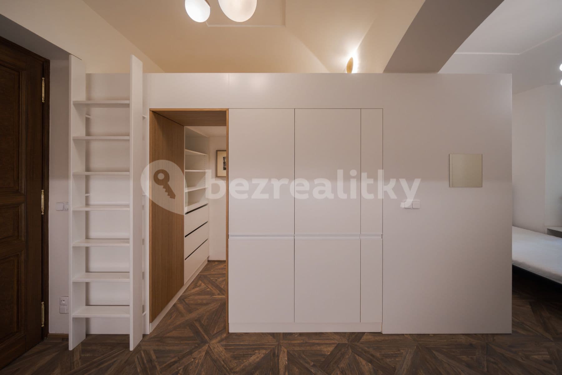 Studio flat to rent, 29 m², Vítězná, Prague, Prague Studio flat to rent, 29 m², Vítězná, Prague, Prague