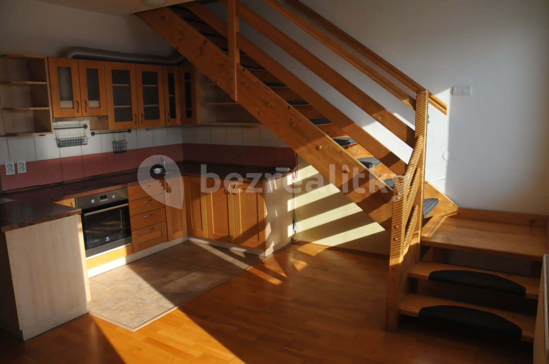 2 bedroom with open-plan kitchen flat to rent, 100 m², Družební, Nové Město nad Metují, Královéhradecký Region 2 bedroom with open-plan kitchen flat to rent, 100 m², Družební, Nové Město nad Metují, Královéhradecký Region