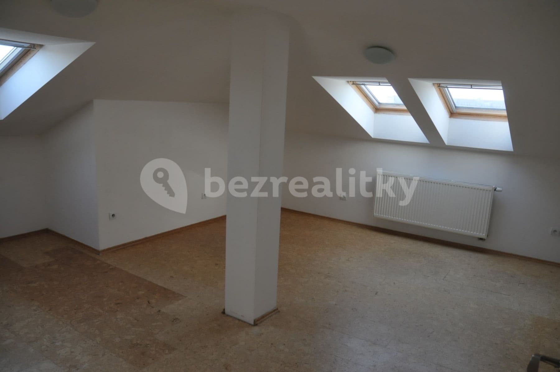 2 bedroom with open-plan kitchen flat to rent, 100 m², Družební, Nové Město nad Metují, Královéhradecký Region 2 bedroom with open-plan kitchen flat to rent, 100 m², Družební, Nové Město nad Metují, Královéhradecký Region