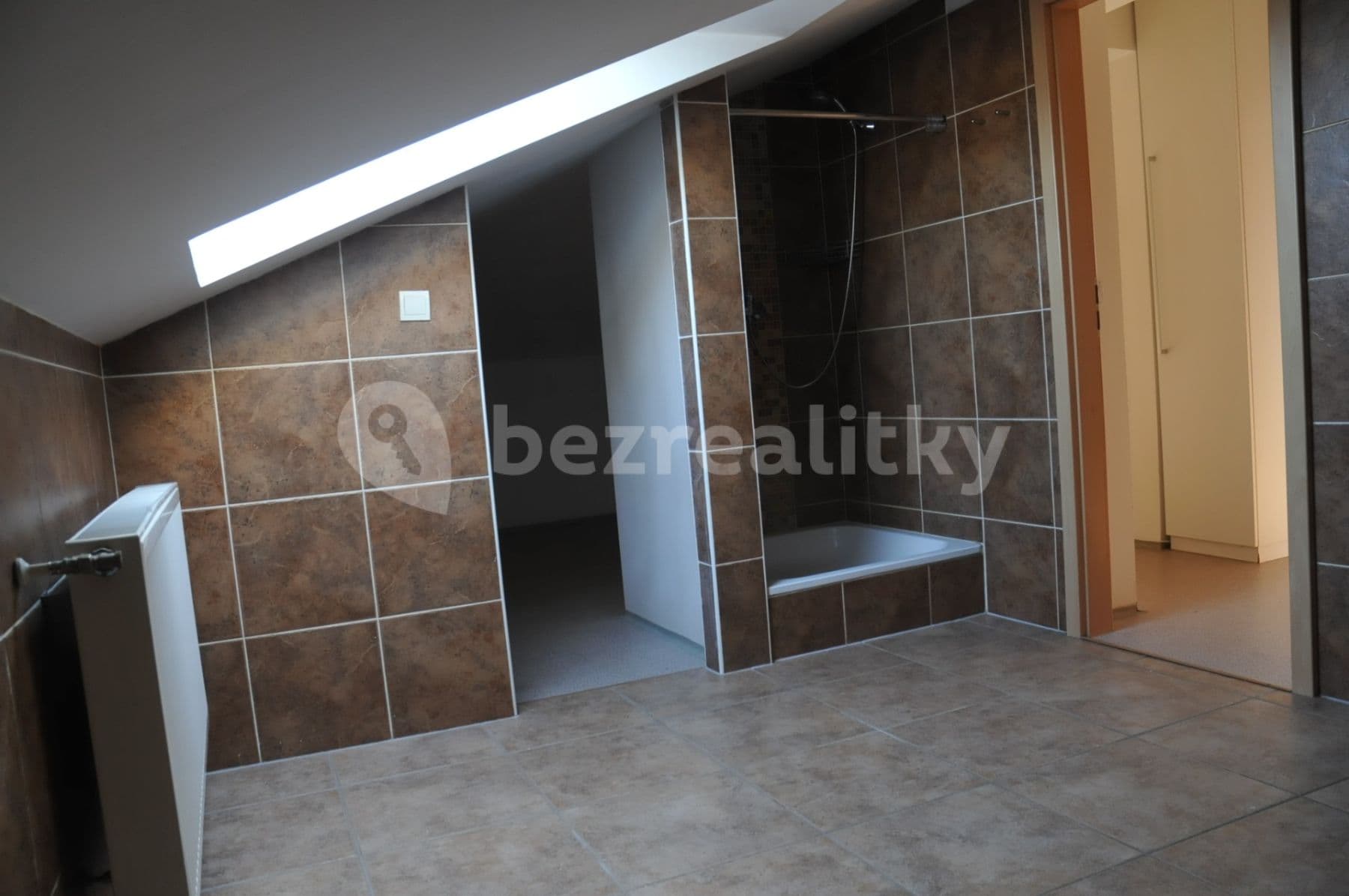 2 bedroom with open-plan kitchen flat to rent, 100 m², Družební, Nové Město nad Metují, Královéhradecký Region 2 bedroom with open-plan kitchen flat to rent, 100 m², Družební, Nové Město nad Metují, Královéhradecký Region