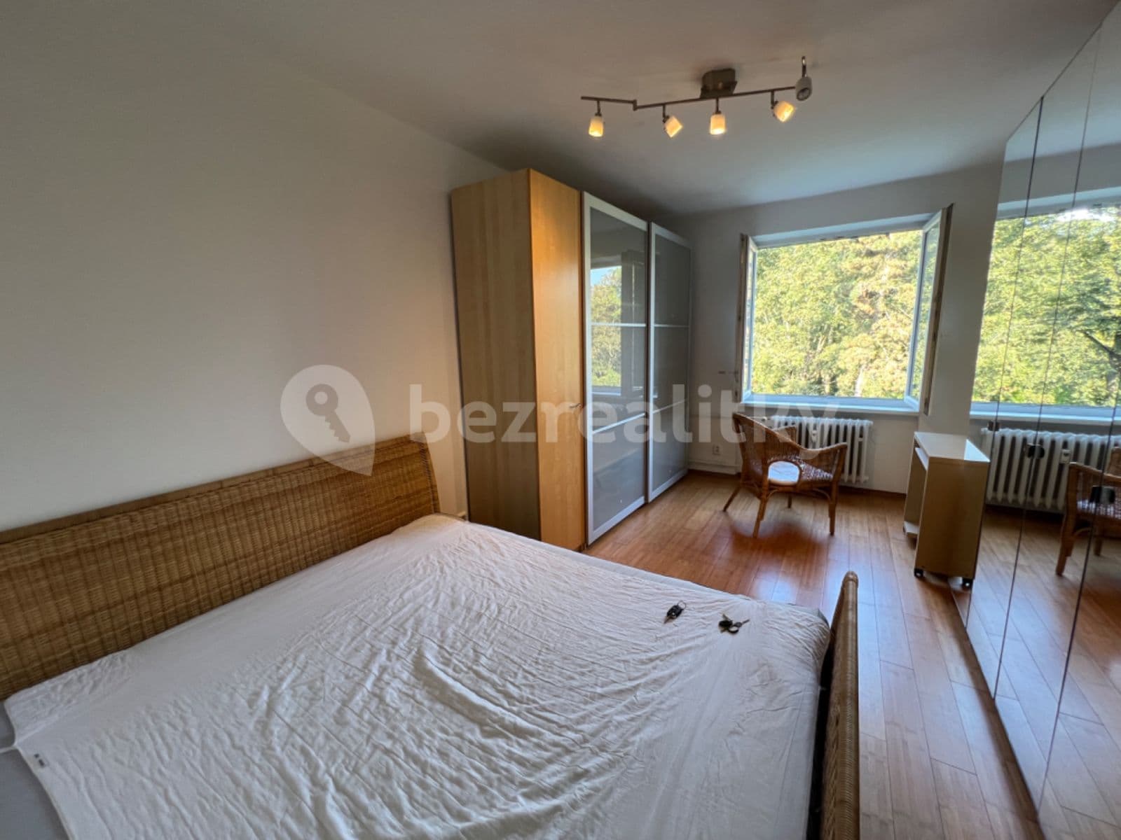 1 bedroom with open-plan kitchen flat to rent, 50 m², Bělohorská, Prague, Prague 1 bedroom with open-plan kitchen flat to rent, 50 m², Bělohorská, Prague, Prague