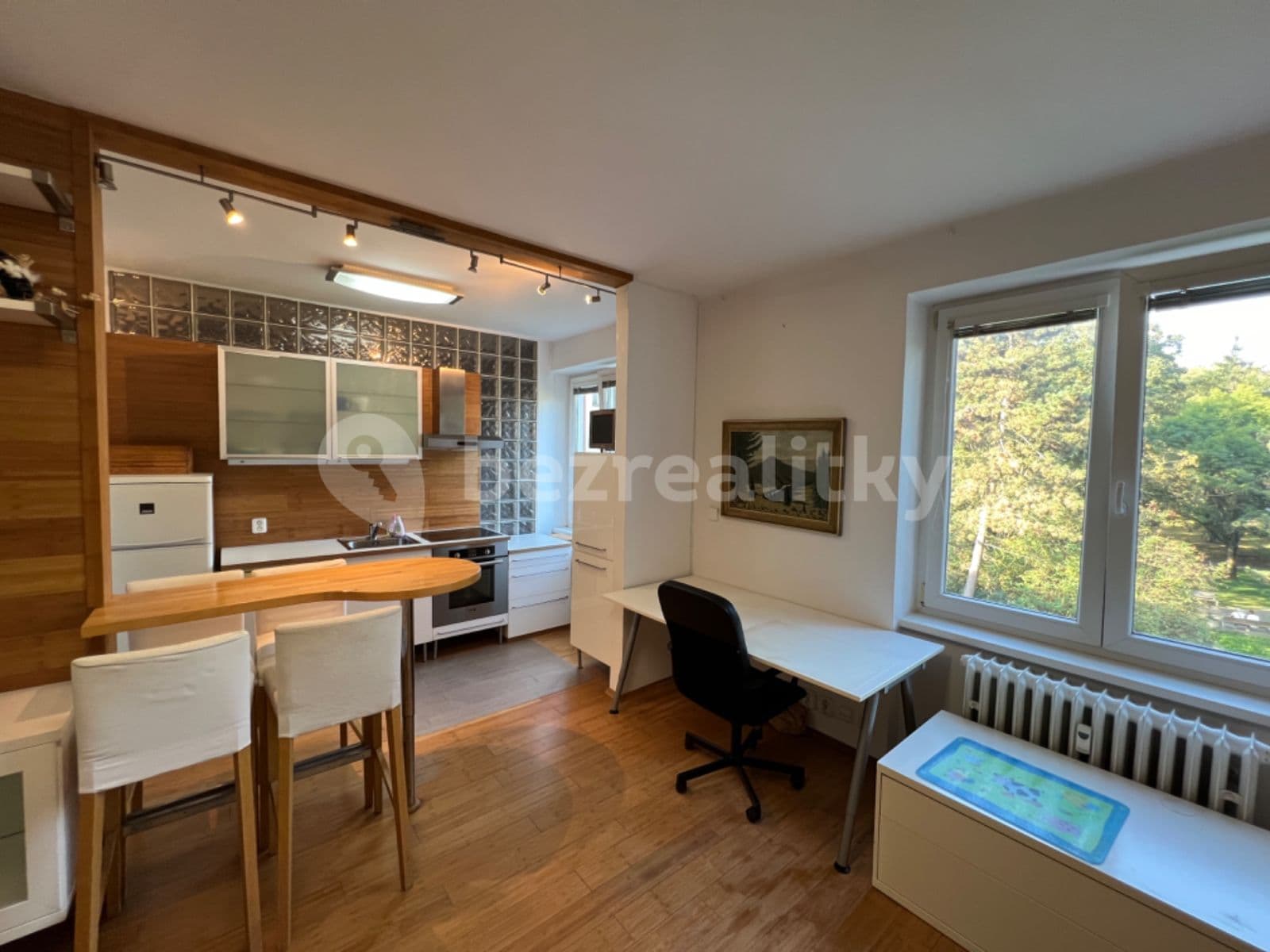 1 bedroom with open-plan kitchen flat to rent, 50 m², Bělohorská, Prague, Prague 1 bedroom with open-plan kitchen flat to rent, 50 m², Bělohorská, Prague, Prague