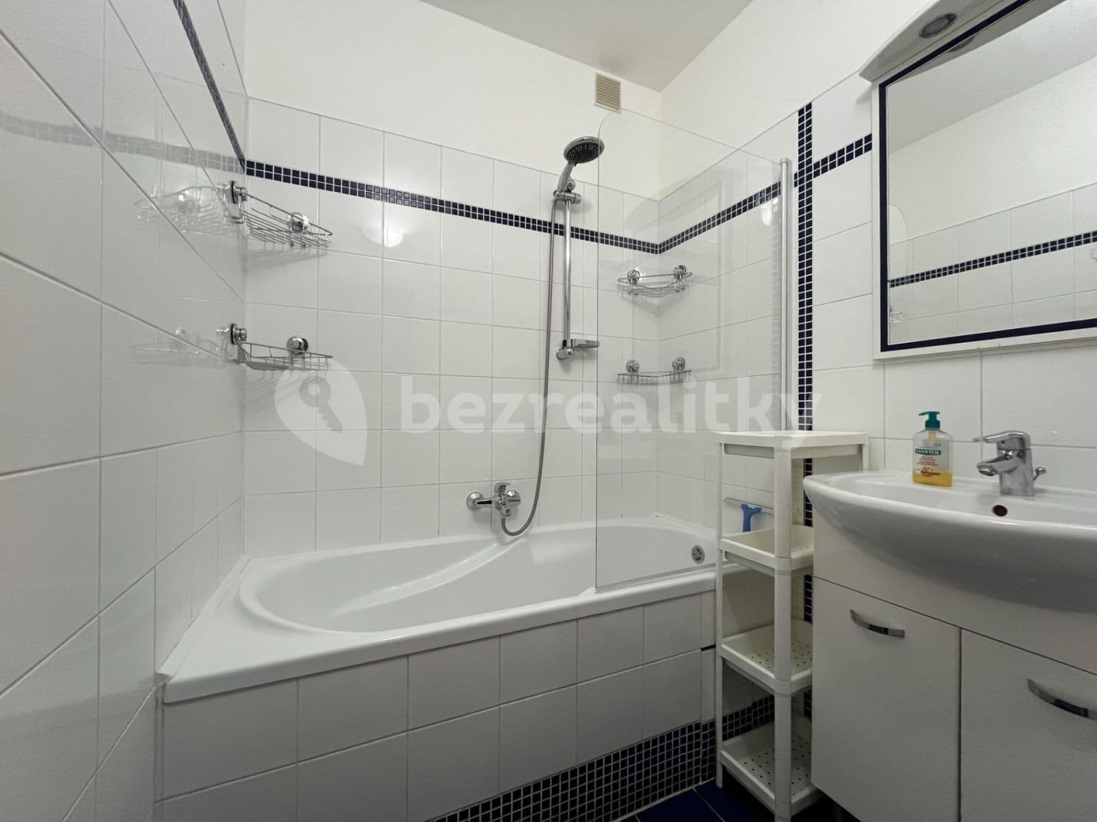 3 bedroom flat to rent, 78 m², Běly Pažoutové, Brno, Jihomoravský Region 3 bedroom flat to rent, 78 m², Běly Pažoutové, Brno, Jihomoravský Region