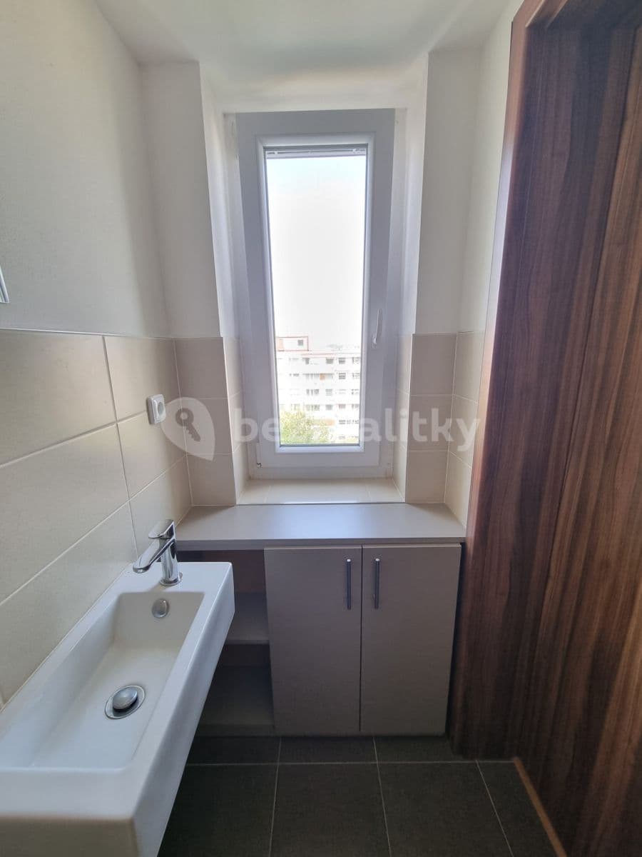 1 bedroom with open-plan kitchen flat to rent, 45 m², Baarova, Prague, Prague 1 bedroom with open-plan kitchen flat to rent, 45 m², Baarova, Prague, Prague
