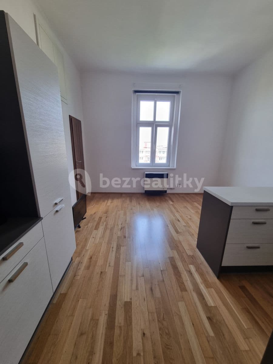 1 bedroom with open-plan kitchen flat to rent, 45 m², Baarova, Prague, Prague 1 bedroom with open-plan kitchen flat to rent, 45 m², Baarova, Prague, Prague