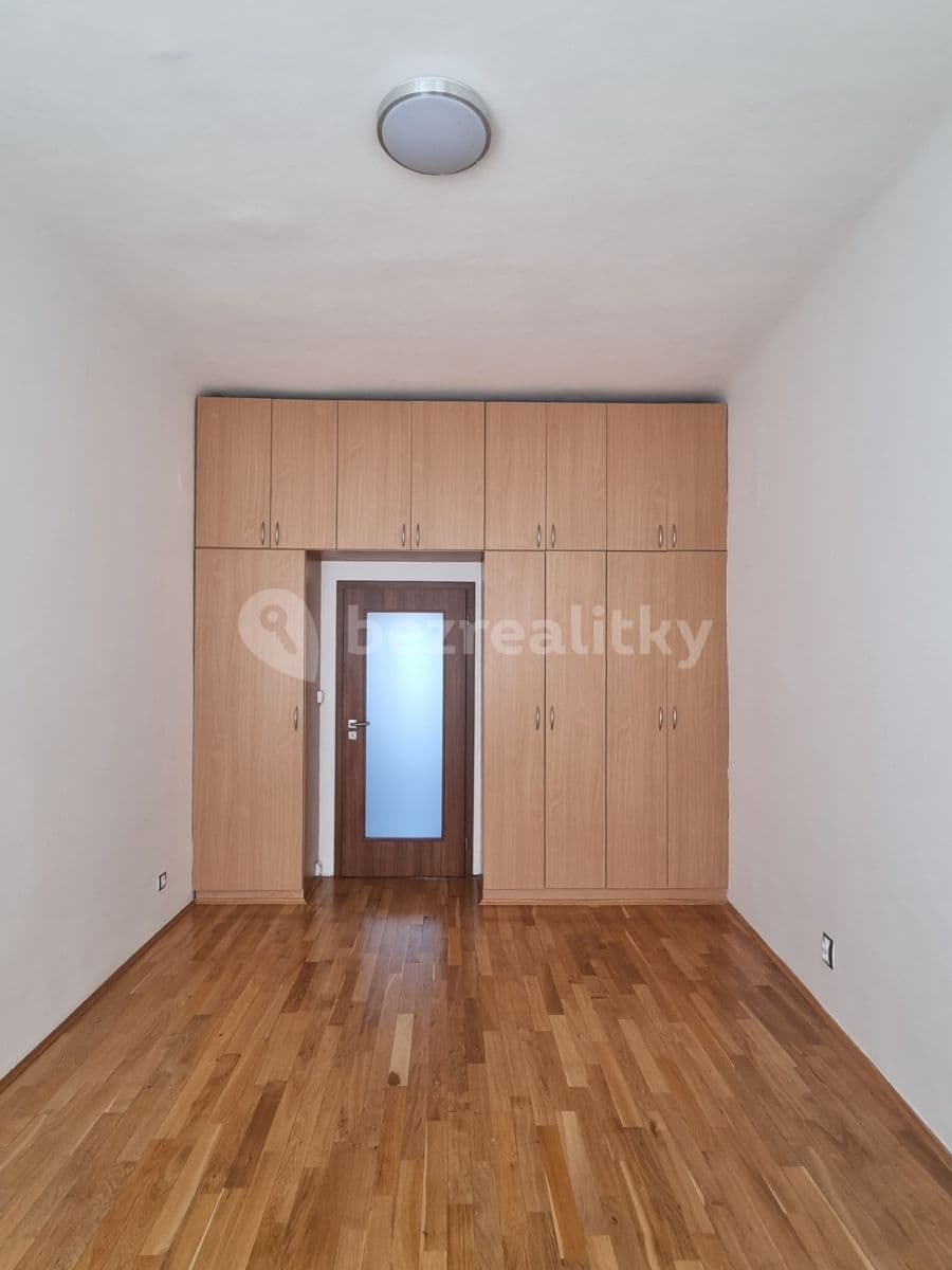 1 bedroom with open-plan kitchen flat to rent, 45 m², Baarova, Prague, Prague 1 bedroom with open-plan kitchen flat to rent, 45 m², Baarova, Prague, Prague