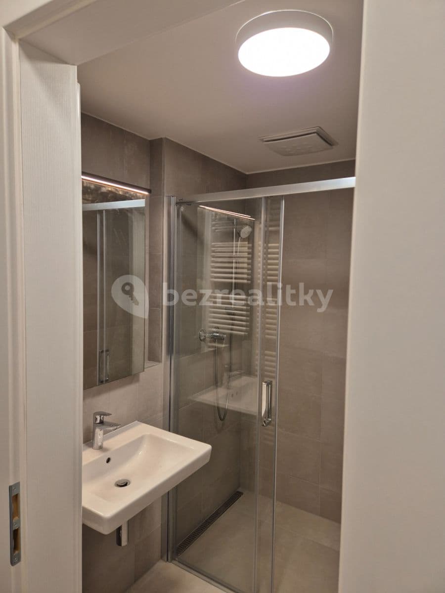 Studio flat to rent, 27 m², Fuchsova, Brno, Jihomoravský Region Studio flat to rent, 27 m², Fuchsova, Brno, Jihomoravský Region
