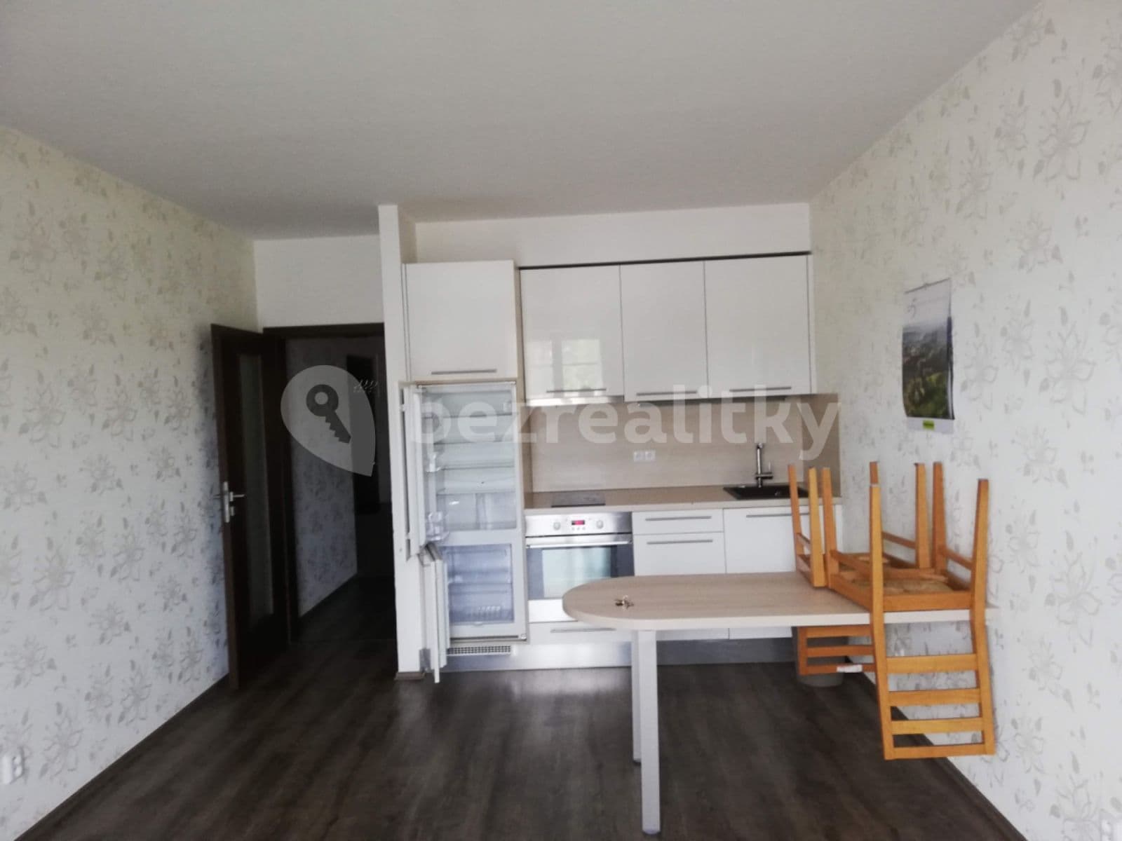 Studio flat to rent, 32 m², Ohradní, Kamenice, Středočeský Region Studio flat to rent, 32 m², Ohradní, Kamenice, Středočeský Region