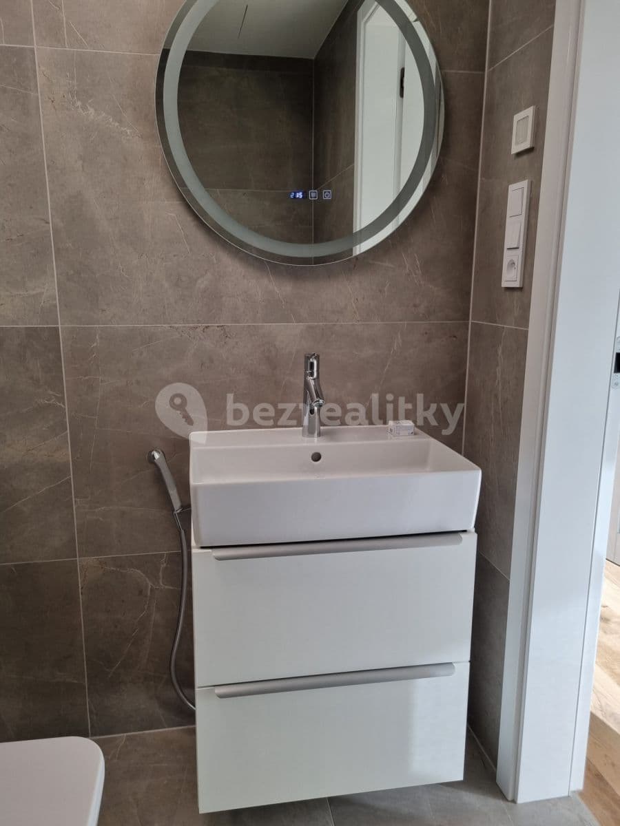 Studio flat to rent, 37 m², Vítězné náměstí, Prague, Prague Studio flat to rent, 37 m², Vítězné náměstí, Prague, Prague