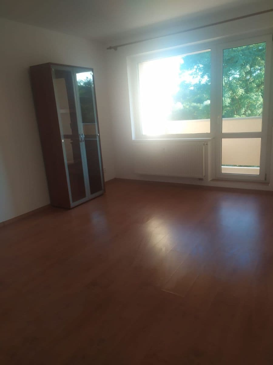 2 bedroom flat to rent, 60 m², Milovice, Středočeský Region 2 bedroom flat to rent, 60 m², Milovice, Středočeský Region