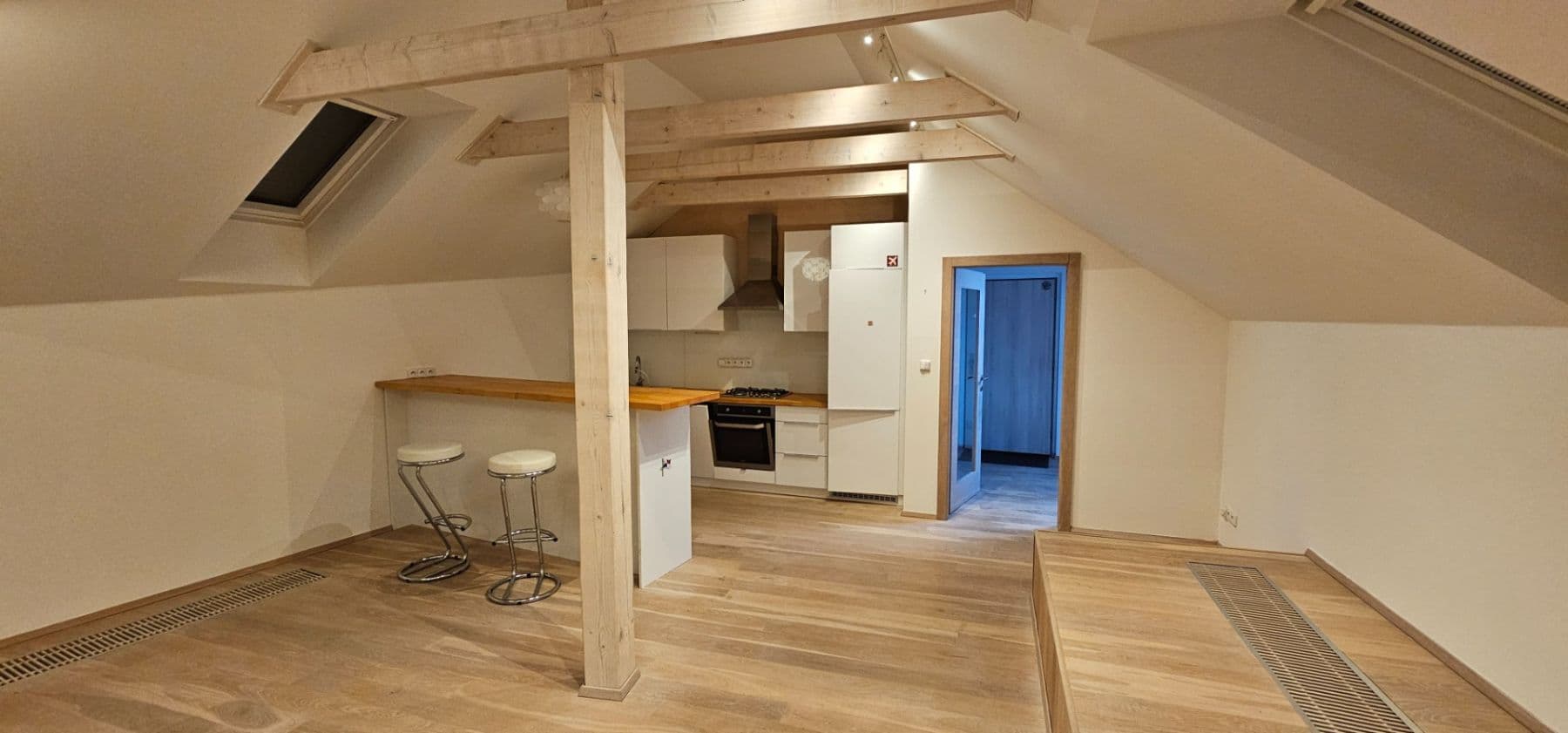 non-residential property to rent, 70 m², Vojtěšská, Neratovice, Středočeský Region non-residential property to rent, 70 m², Vojtěšská, Neratovice, Středočeský Region