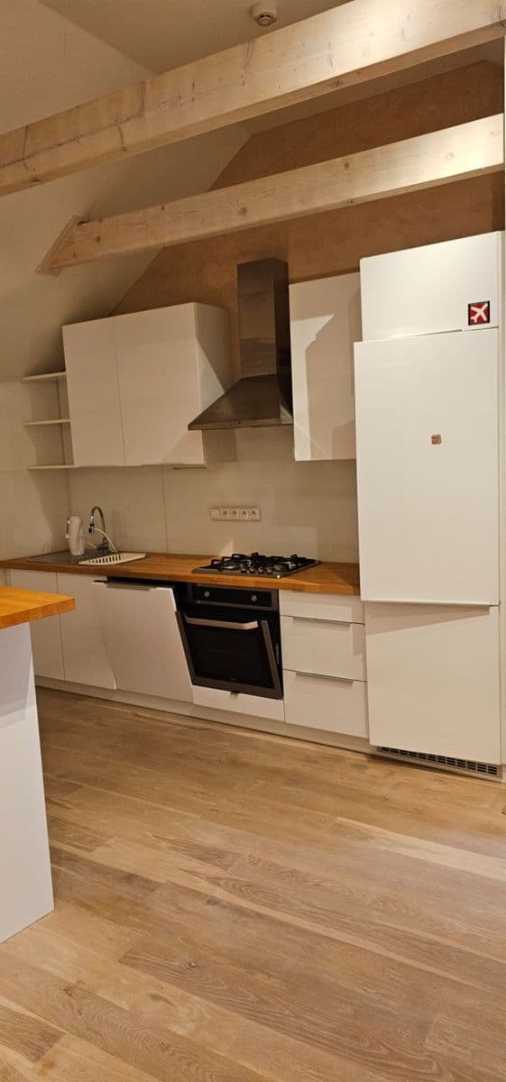 non-residential property to rent, 70 m², Vojtěšská, Neratovice, Středočeský Region non-residential property to rent, 70 m², Vojtěšská, Neratovice, Středočeský Region