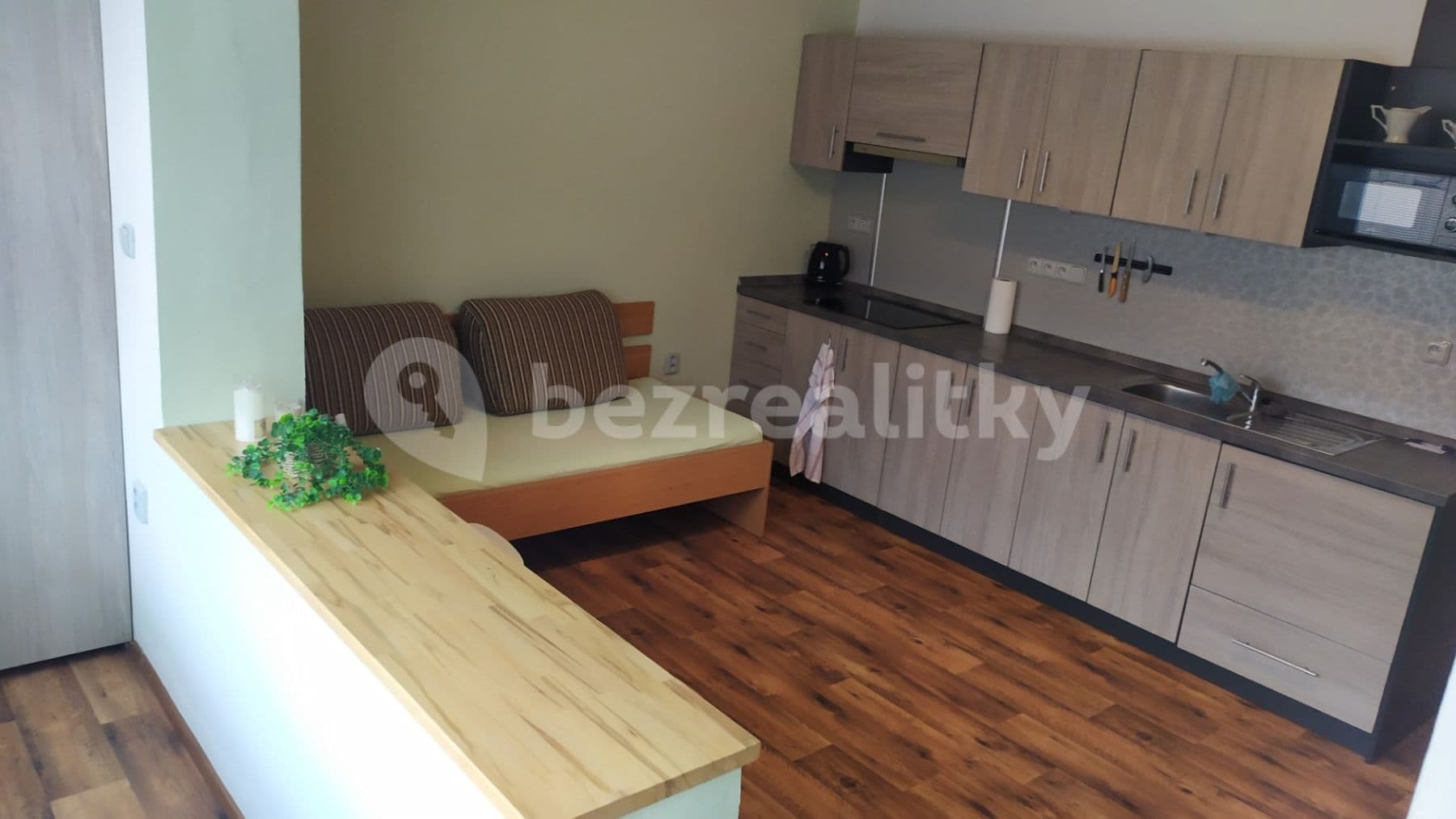 Studio flat to rent, 32 m², Netušilova, Prostějov, Olomoucký Region Studio flat to rent, 32 m², Netušilova, Prostějov, Olomoucký Region