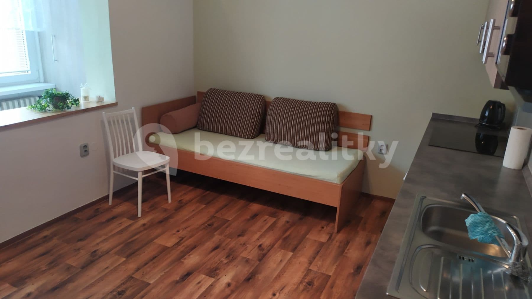 Studio flat to rent, 32 m², Netušilova, Prostějov, Olomoucký Region Studio flat to rent, 32 m², Netušilova, Prostějov, Olomoucký Region