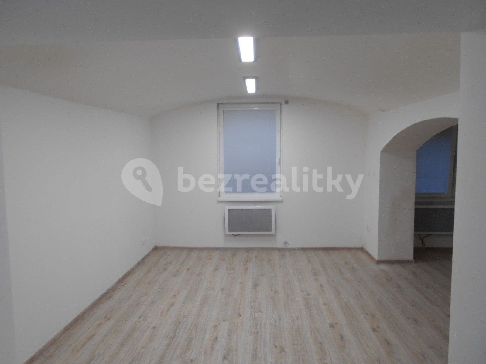 1 bedroom with open-plan kitchen flat to rent, 57 m², Louny, Ústecký Region 1 bedroom with open-plan kitchen flat to rent, 57 m², Louny, Ústecký Region