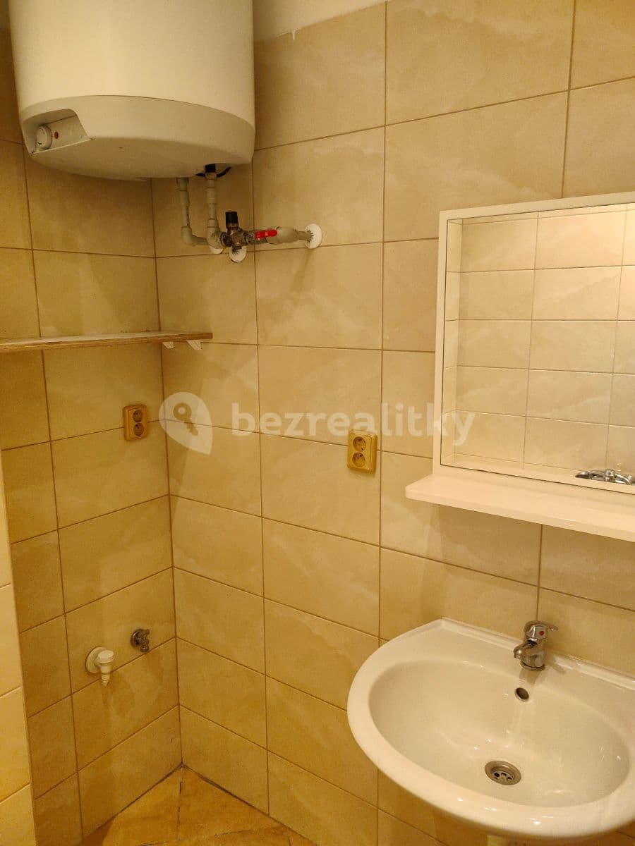 2 bedroom flat to rent, 62 m², U Nikolajky, Prague, Prague 2 bedroom flat to rent, 62 m², U Nikolajky, Prague, Prague