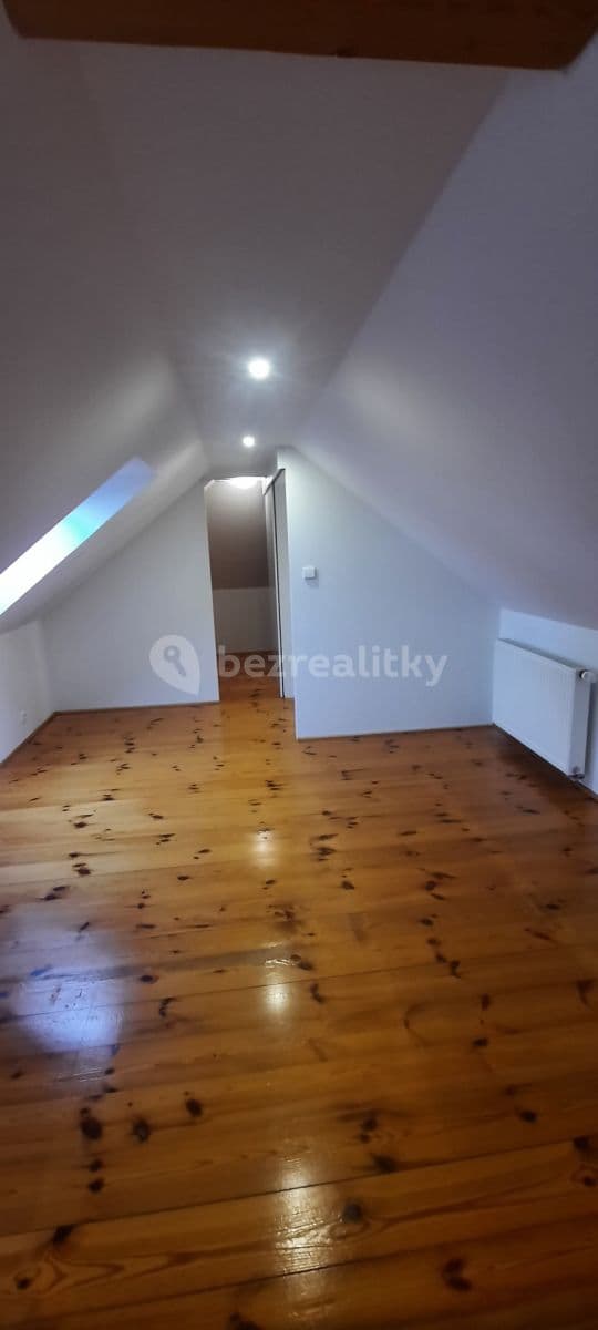 3 bedroom flat to rent, 105 m², U Strže, Prague, Prague 3 bedroom flat to rent, 105 m², U Strže, Prague, Prague