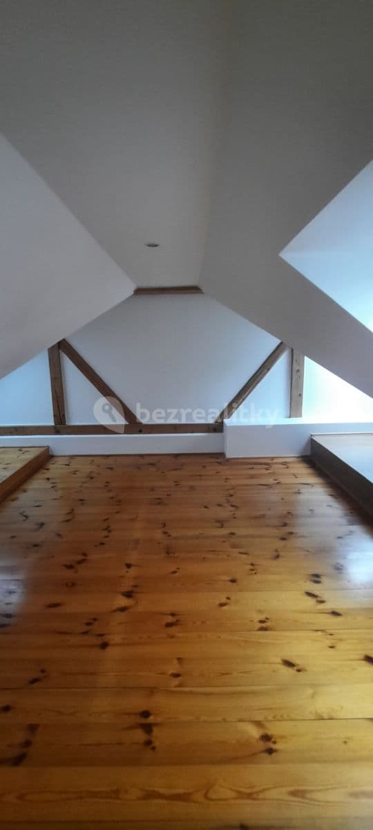 3 bedroom flat to rent, 105 m², U Strže, Prague, Prague 3 bedroom flat to rent, 105 m², U Strže, Prague, Prague
