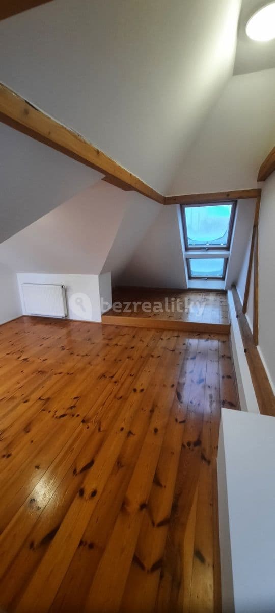 3 bedroom flat to rent, 105 m², U Strže, Prague, Prague 3 bedroom flat to rent, 105 m², U Strže, Prague, Prague