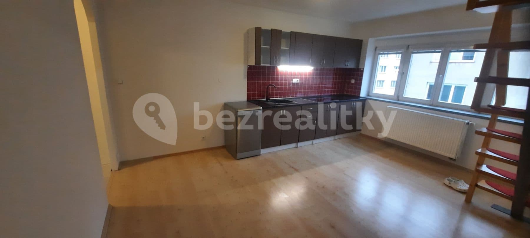 3 bedroom flat to rent, 105 m², U Strže, Prague, Prague 3 bedroom flat to rent, 105 m², U Strže, Prague, Prague