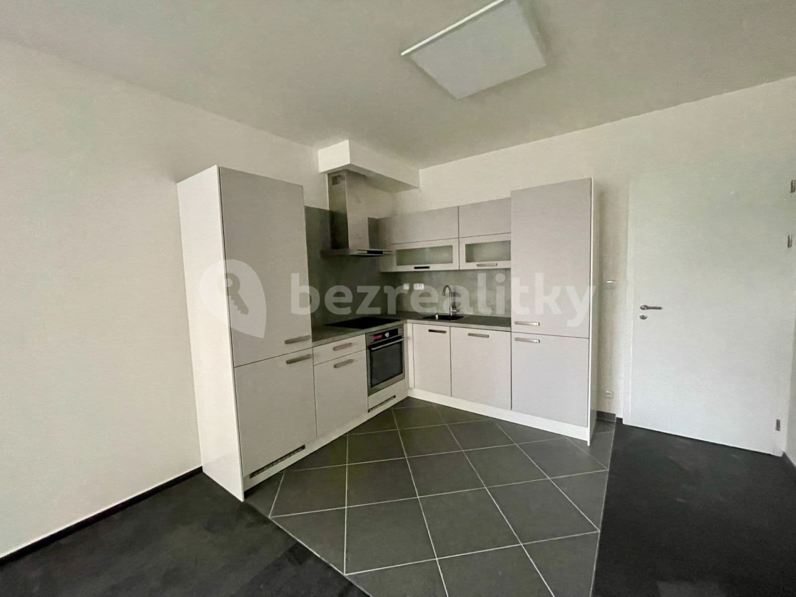1 bedroom with open-plan kitchen flat to rent, 51 m², Gollové, Prague, Prague 1 bedroom with open-plan kitchen flat to rent, 51 m², Gollové, Prague, Prague