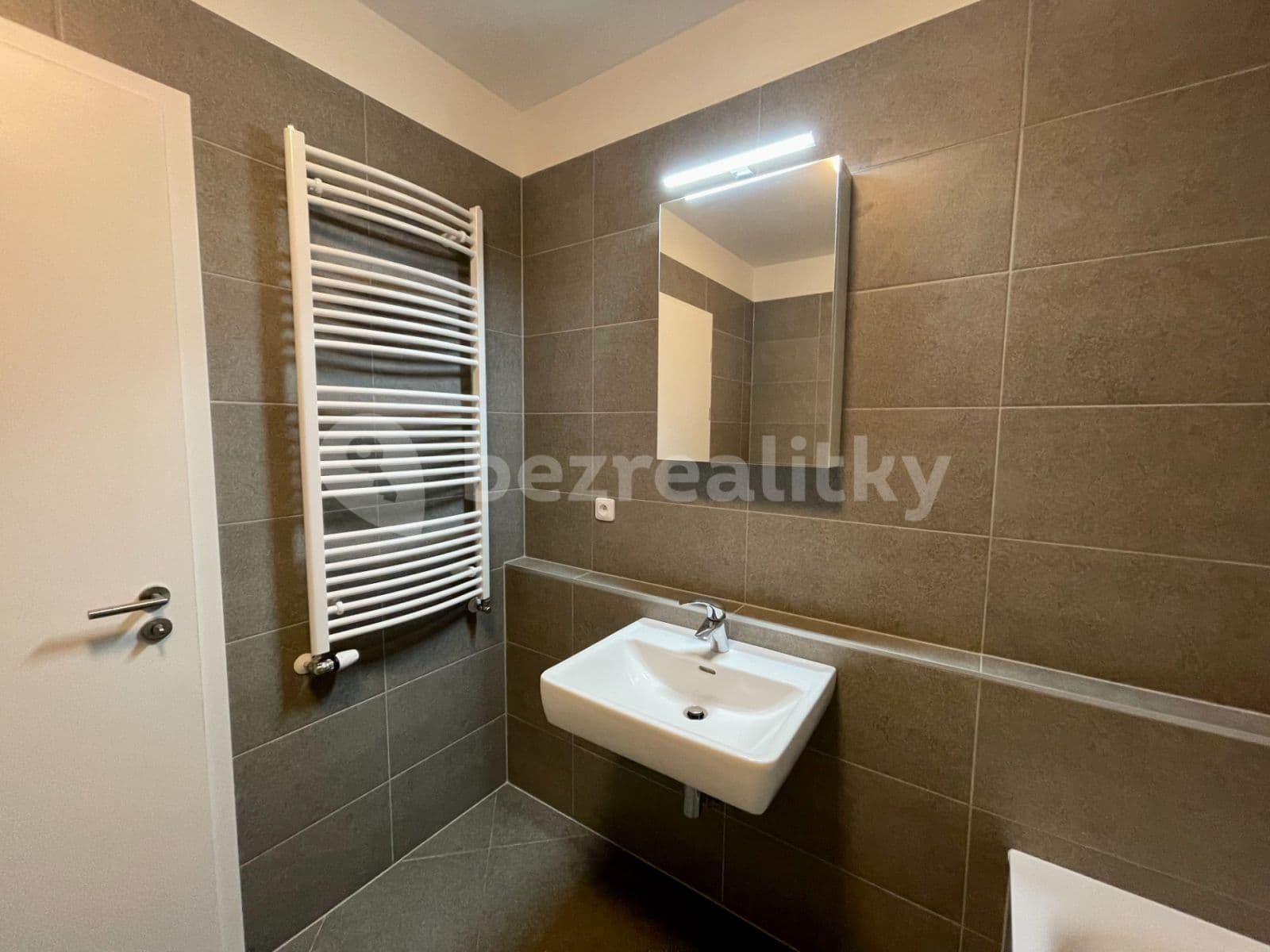 1 bedroom with open-plan kitchen flat to rent, 51 m², Gollové, Prague, Prague 1 bedroom with open-plan kitchen flat to rent, 51 m², Gollové, Prague, Prague