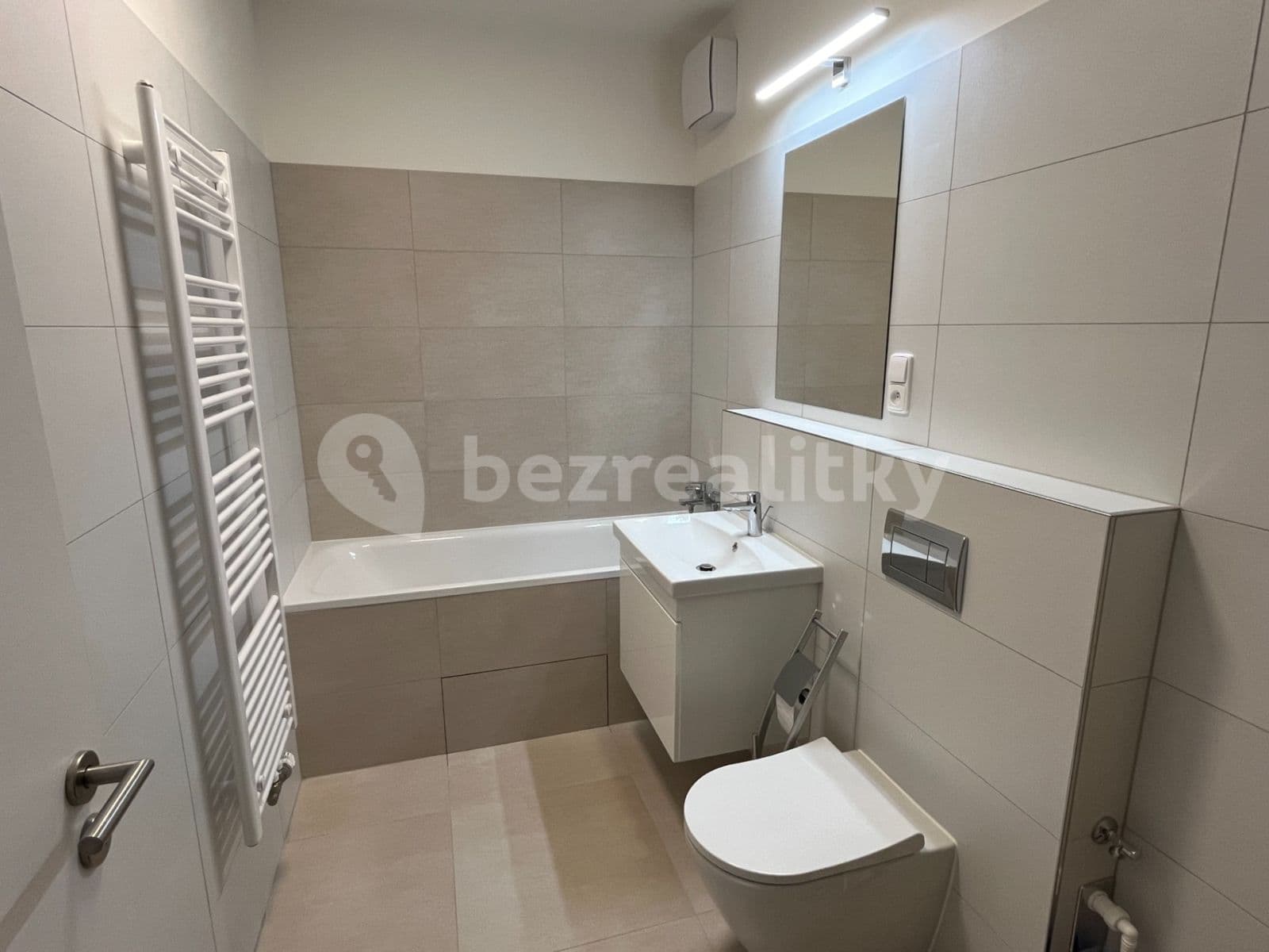 Studio flat to rent, 31 m², Heřmanická, Prague, Prague Studio flat to rent, 31 m², Heřmanická, Prague, Prague