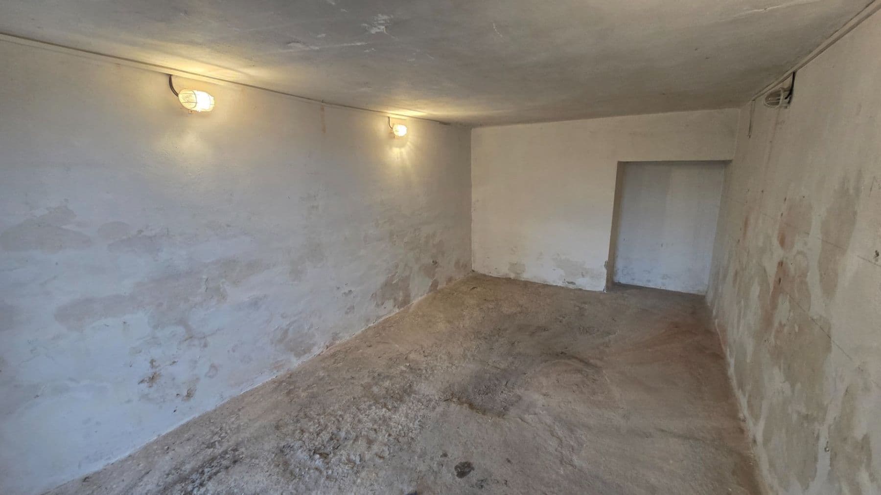 garage to rent, 32 m², Nad Malým mýtem, Prague, Prague garage to rent, 32 m², Nad Malým mýtem, Prague, Prague