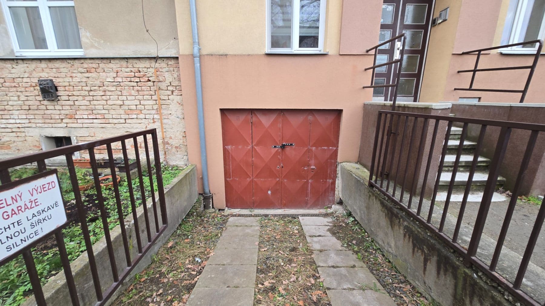 garage to rent, 32 m², Nad Malým mýtem, Prague, Prague garage to rent, 32 m², Nad Malým mýtem, Prague, Prague