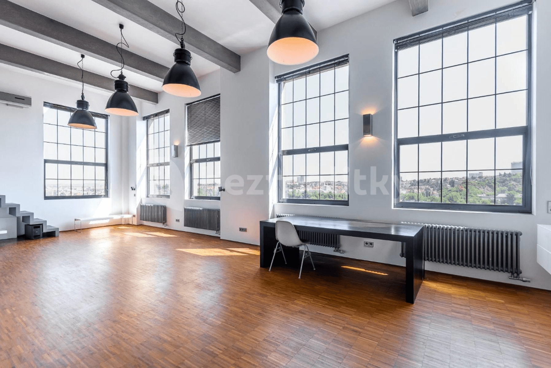 Studio flat to rent, 114 m², Křížová, Prague, Prague Studio flat to rent, 114 m², Křížová, Prague, Prague