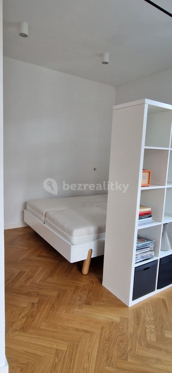 1 bedroom flat to rent, 52 m², Charlese de Gaulla, Prague, Prague 1 bedroom flat to rent, 52 m², Charlese de Gaulla, Prague, Prague