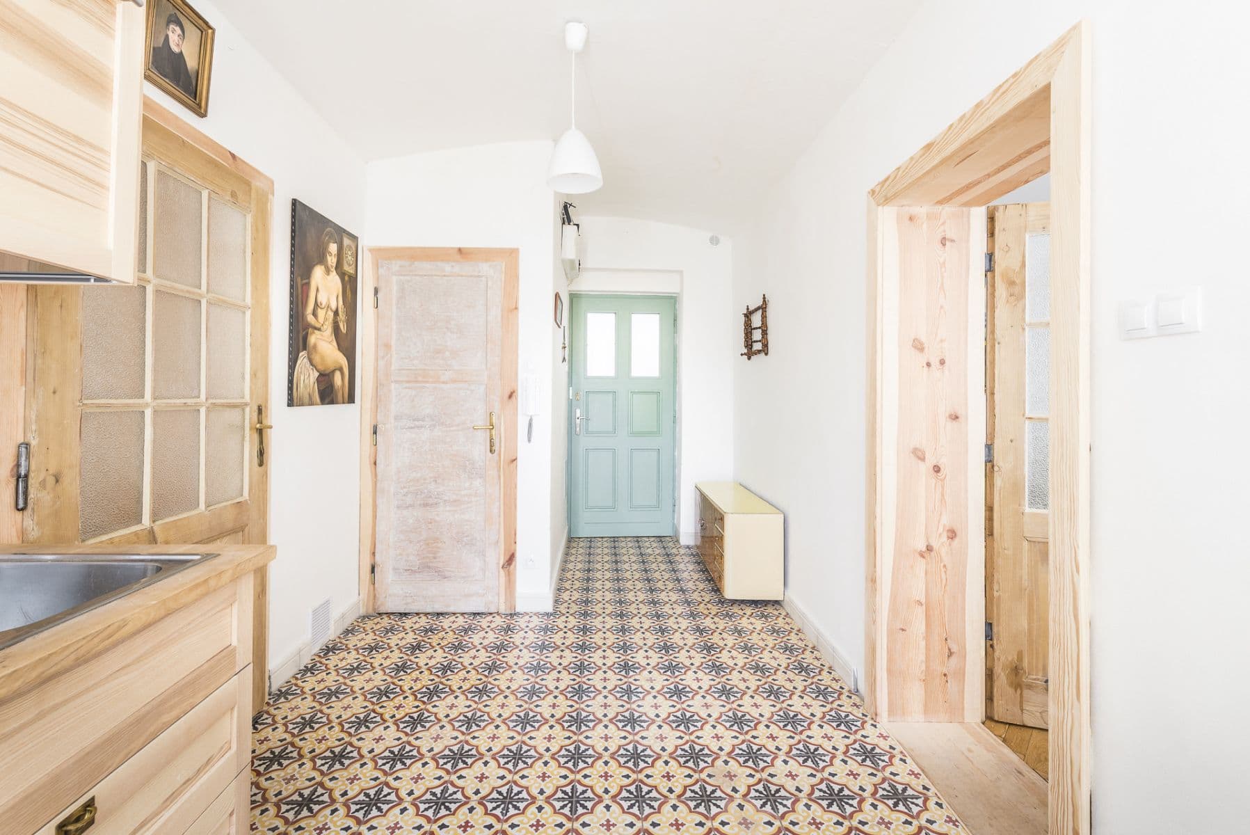 flat to rent, 56 m², U Lužického semináře, Prague, Prague flat to rent, 56 m², U Lužického semináře, Prague, Prague