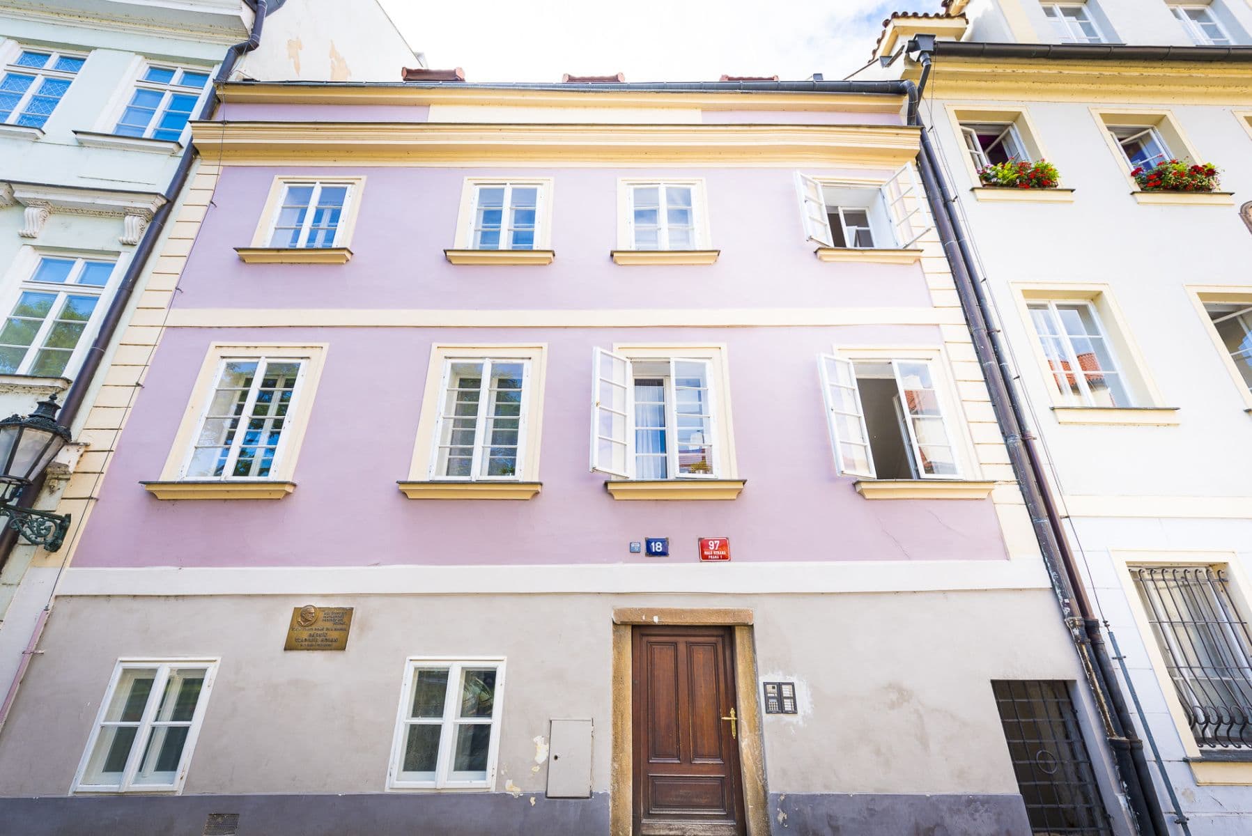 flat to rent, 56 m², U Lužického semináře, Prague, Prague flat to rent, 56 m², U Lužického semináře, Prague, Prague