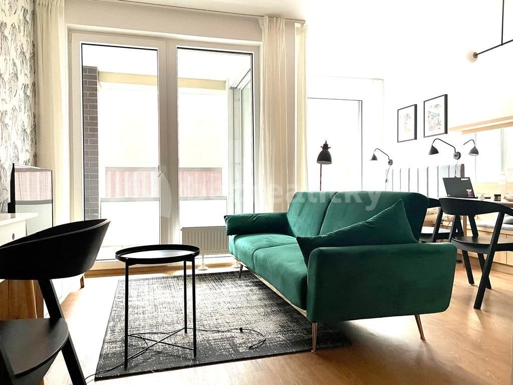 Studio flat to rent, 40 m², U Pergamenky, Prague, Prague Studio flat to rent, 40 m², U Pergamenky, Prague, Prague