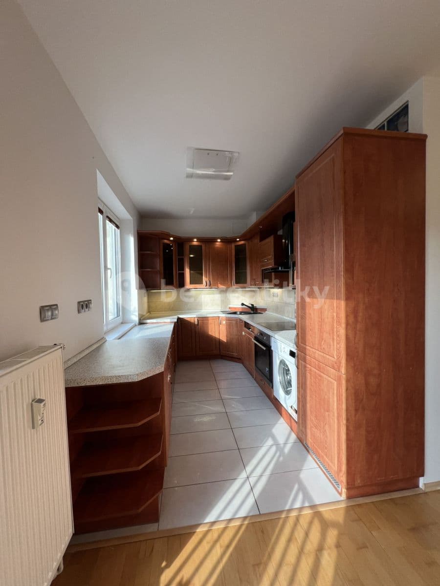 2 bedroom with open-plan kitchen flat to rent, 65 m², Michelangelova, Prague, Prague 2 bedroom with open-plan kitchen flat to rent, 65 m², Michelangelova, Prague, Prague