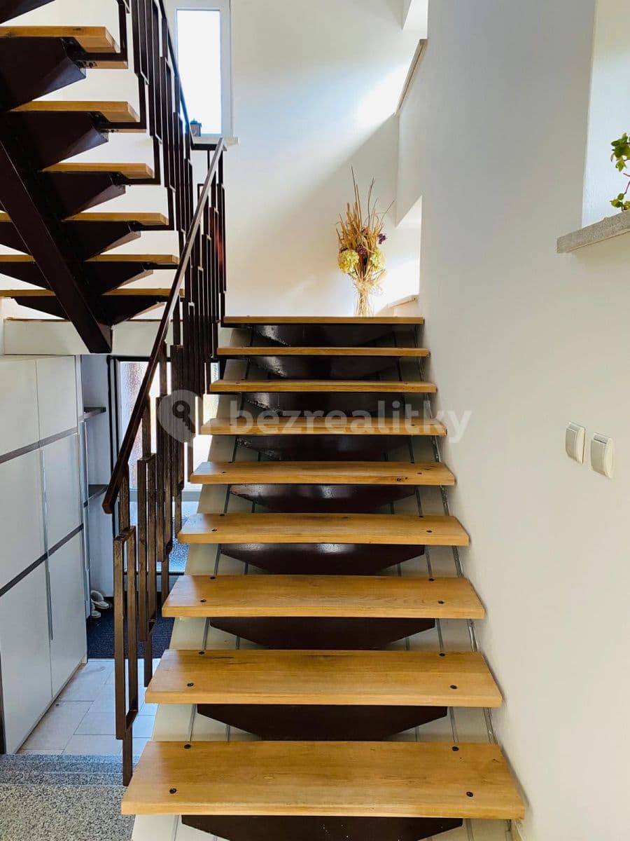 4 bedroom flat to rent, 100 m², Marty Rožánkové, Křelov-Břuchotín, Olomoucký Region 4 bedroom flat to rent, 100 m², Marty Rožánkové, Křelov-Břuchotín, Olomoucký Region