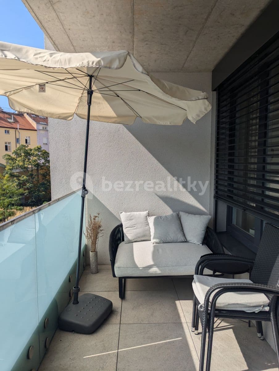 1 bedroom with open-plan kitchen flat to rent, 60 m², V Horkách, Prague, Prague 1 bedroom with open-plan kitchen flat to rent, 60 m², V Horkách, Prague, Prague