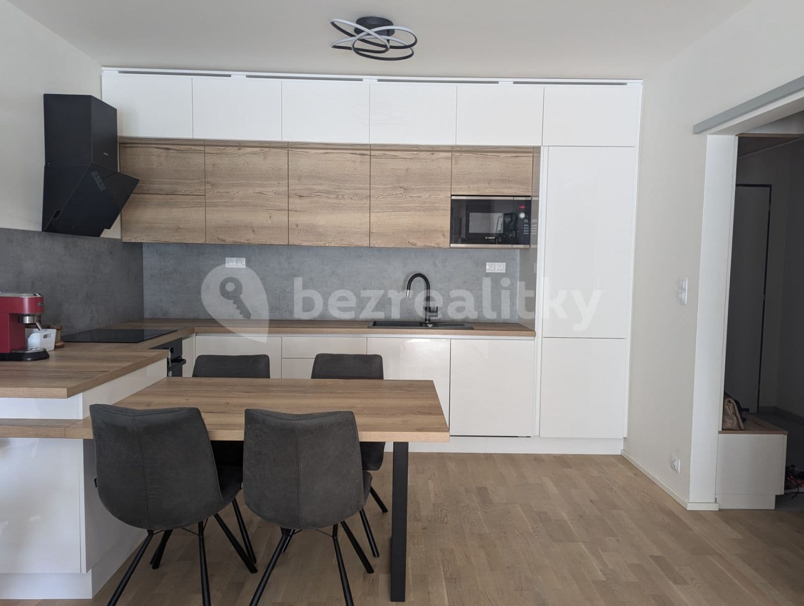 1 bedroom with open-plan kitchen flat to rent, 60 m², V Horkách, Prague, Prague 1 bedroom with open-plan kitchen flat to rent, 60 m², V Horkách, Prague, Prague