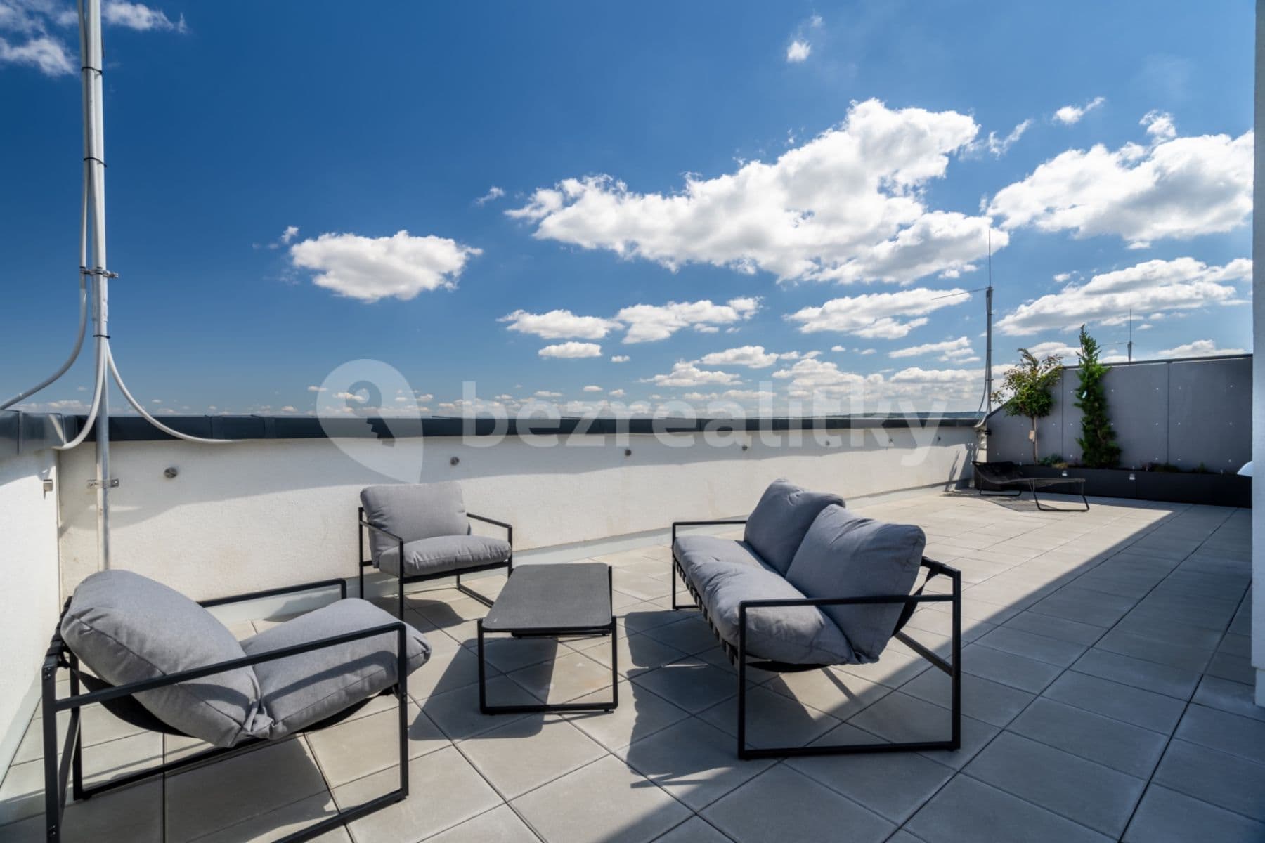 Studio flat to rent, 37 m², Obchodní, Říčany, Středočeský Region Studio flat to rent, 37 m², Obchodní, Říčany, Středočeský Region