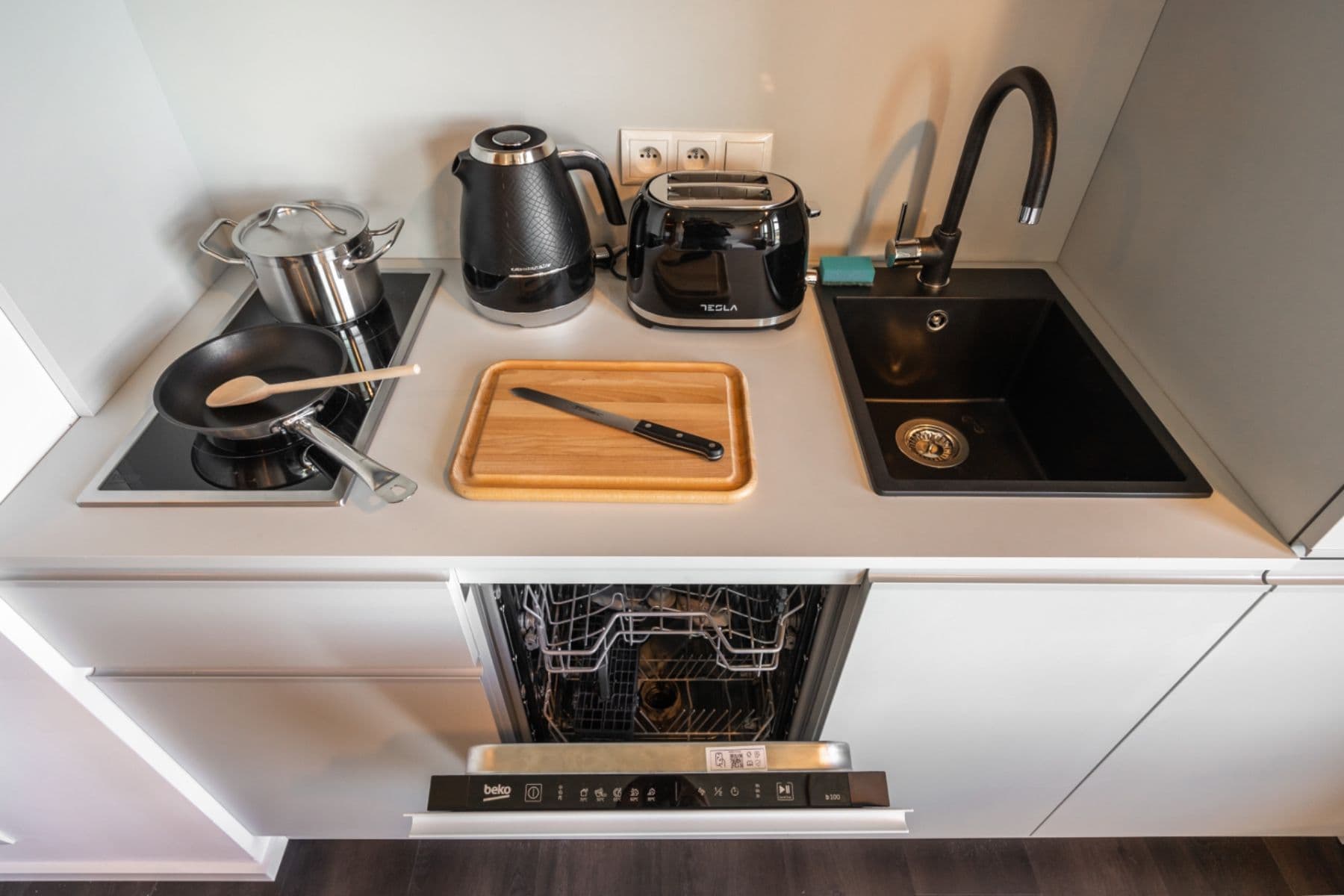 Studio flat to rent, 33 m², Obchodní, Říčany, Středočeský Region Studio flat to rent, 33 m², Obchodní, Říčany, Středočeský Region