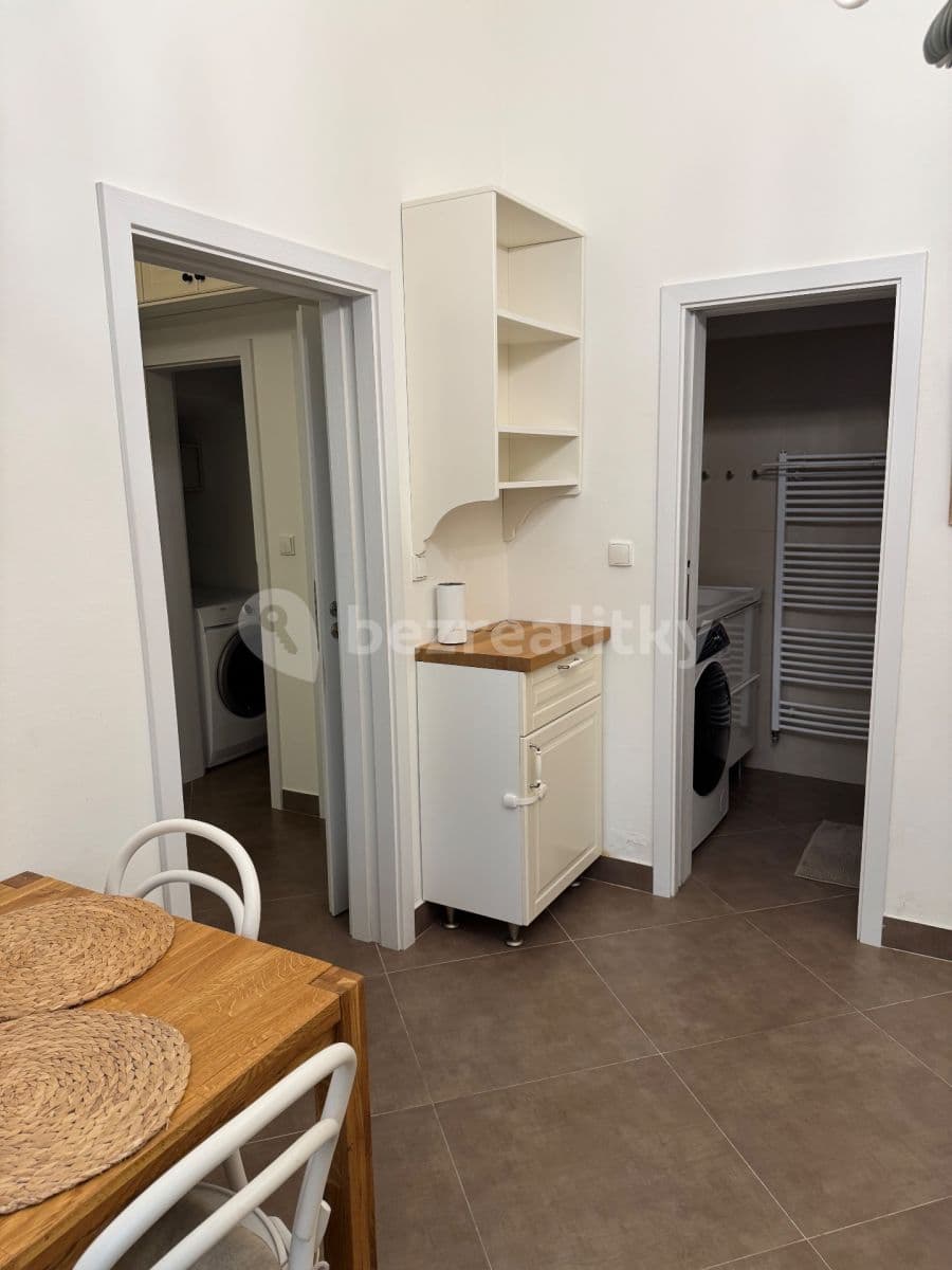 1 bedroom flat to rent, 55 m², V Jirchářích, Prague, Prague 1 bedroom flat to rent, 55 m², V Jirchářích, Prague, Prague