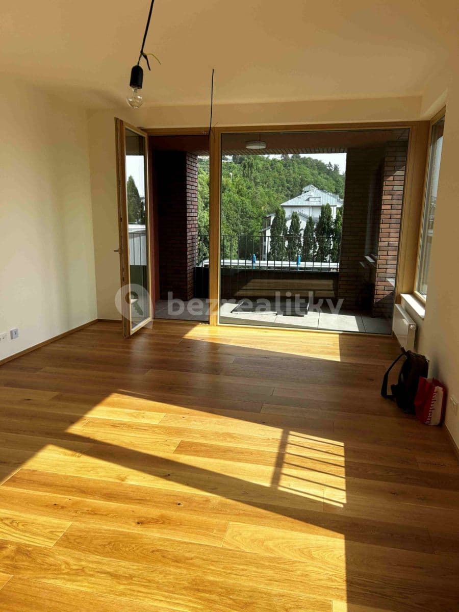 1 bedroom with open-plan kitchen flat to rent, 56 m², Pod Juliskou, Prague, Prague 1 bedroom with open-plan kitchen flat to rent, 56 m², Pod Juliskou, Prague, Prague