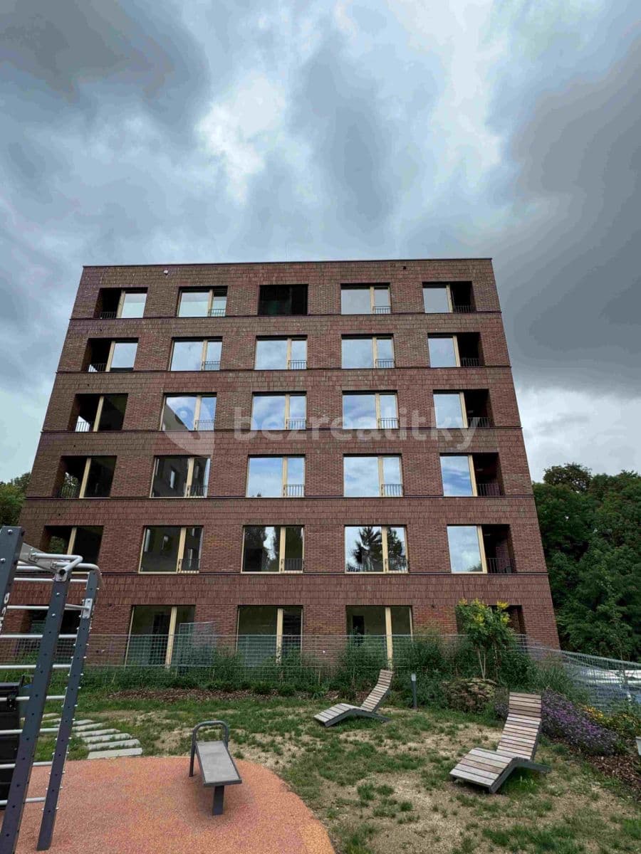 1 bedroom with open-plan kitchen flat to rent, 56 m², Pod Juliskou, Prague, Prague 1 bedroom with open-plan kitchen flat to rent, 56 m², Pod Juliskou, Prague, Prague