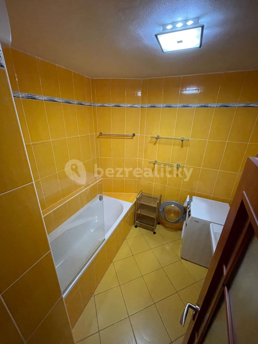 1 bedroom with open-plan kitchen flat to rent, 72 m², Jírova, Brno, Jihomoravský Region 1 bedroom with open-plan kitchen flat to rent, 72 m², Jírova, Brno, Jihomoravský Region