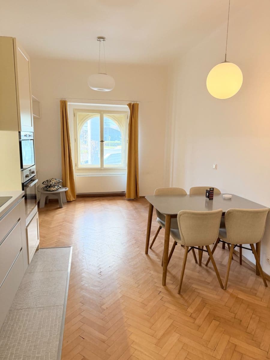 1 bedroom with open-plan kitchen flat to rent, 42 m², Pobřežní, Prague, Prague 1 bedroom with open-plan kitchen flat to rent, 42 m², Pobřežní, Prague, Prague