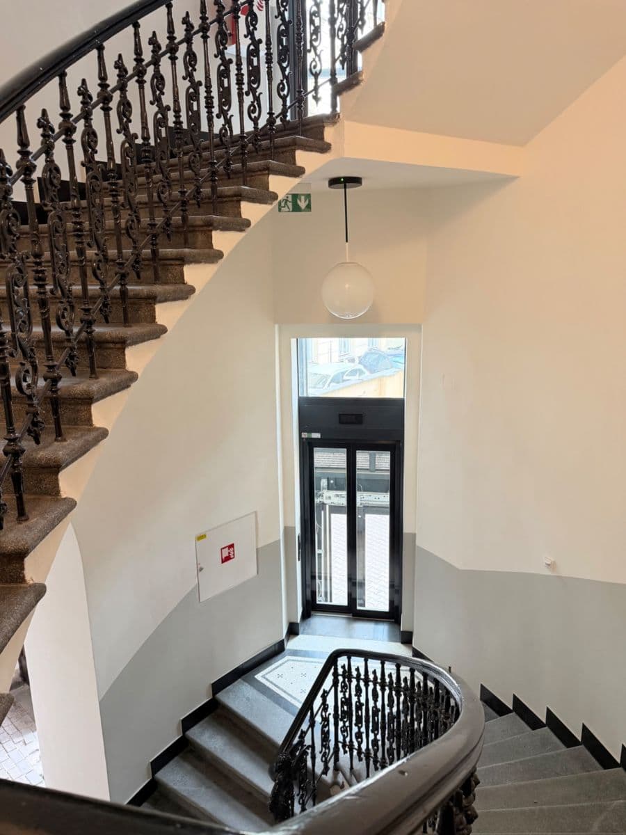 1 bedroom with open-plan kitchen flat to rent, 42 m², Pobřežní, Prague, Prague 1 bedroom with open-plan kitchen flat to rent, 42 m², Pobřežní, Prague, Prague