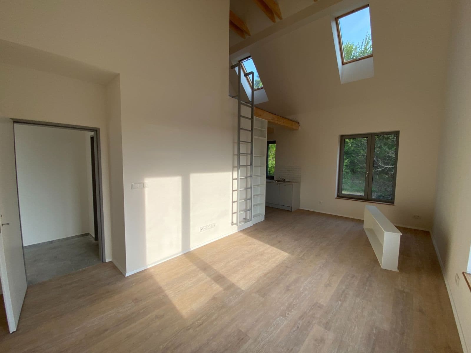 1 bedroom with open-plan kitchen flat to rent, 53 m², Karlovarská, Prague, Prague 1 bedroom with open-plan kitchen flat to rent, 53 m², Karlovarská, Prague, Prague