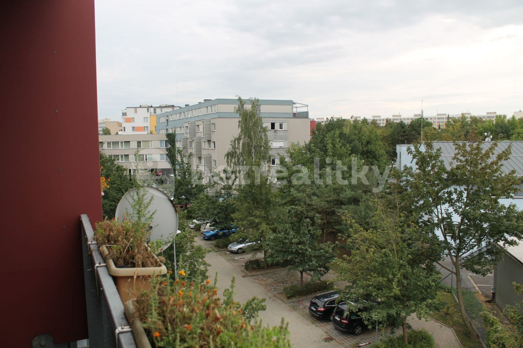 3 bedroom with open-plan kitchen flat to rent, 103 m², Kostomlatská, Prague, Prague 3 bedroom with open-plan kitchen flat to rent, 103 m², Kostomlatská, Prague, Prague